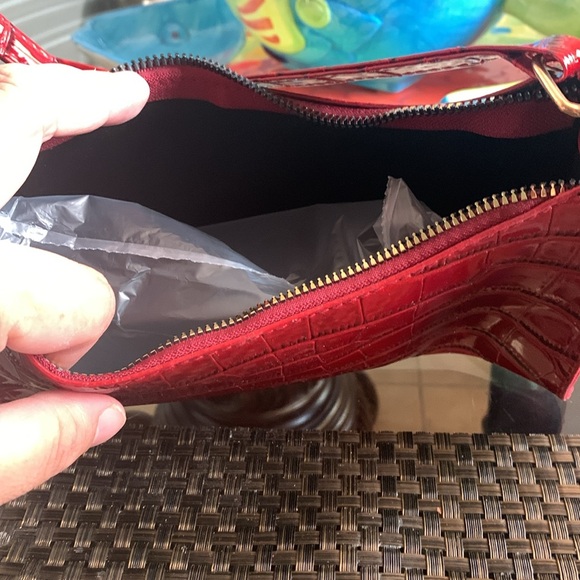 Live and share show flyer half will be donated - Picture 14 of 16